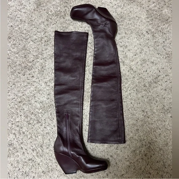 KHAITE Morgan over the knee burgundy boots - Picture 4 of 12